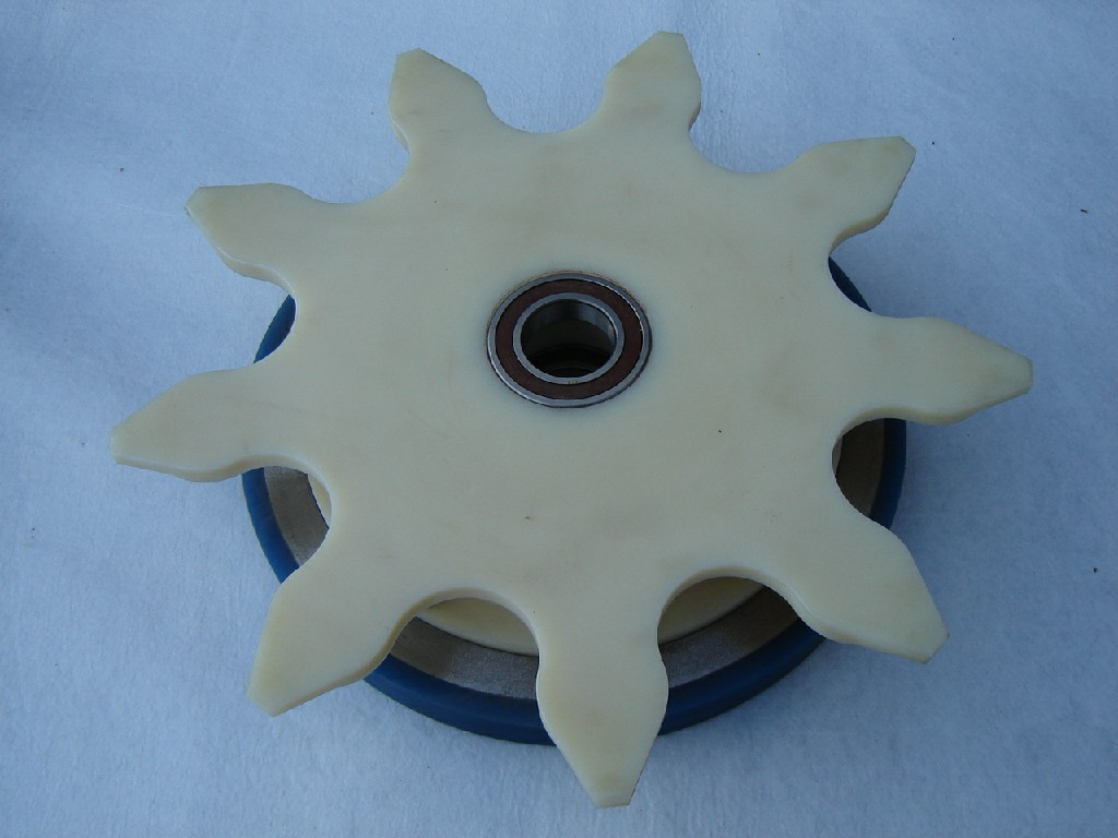 9-Teeth sprocket w/ friction teeth